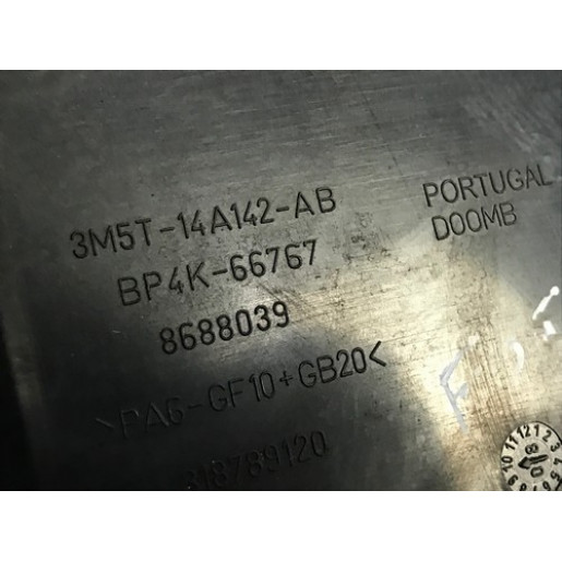 Блок предохранителей моторный Ford Focus 2 2005-2010 3M5T14A142